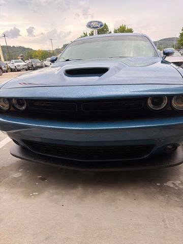 Used 2022 Dodge Challenger GT w/ Driver Convenience Group RWD image 2