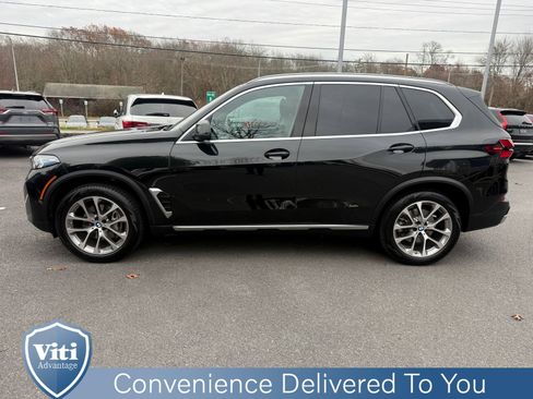Used 2024 BMW X5 xDrive40i w/ Premium Package image 5