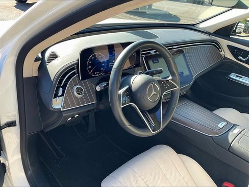 Used 2026 Mercedes-Benz E 350 Sedan image 4