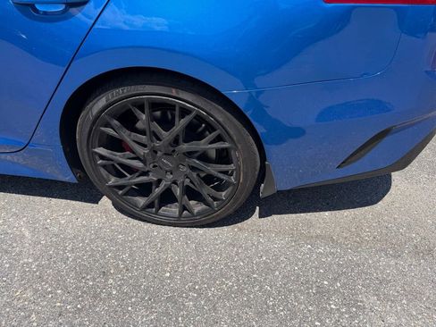 Used 2018 Kia Stinger GT image 11