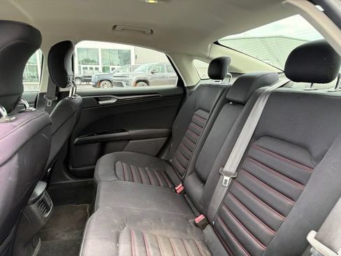 Used 2014 Ford Fusion SE FWD image 23