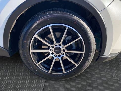 Used 2021 Toyota C-HR LE image 35