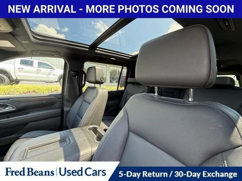 Used 2023 Chevrolet Suburban LT w/ LT Signature Plus Package AWD/4WD image 16