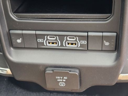 New 2026 RAM 1500 Laramie w/ Night Edition image 10