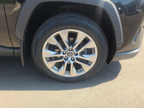 Certified 2019 Toyota RAV4 Limited w/ Advanced Technology Package AWD/4WD image 12