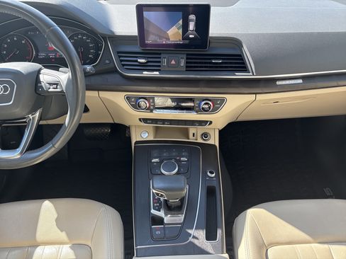 Used 2019 Audi Q5 2.0T Premium AWD/4WD image 30