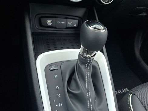 New 2026 Hyundai Venue SEL image 10