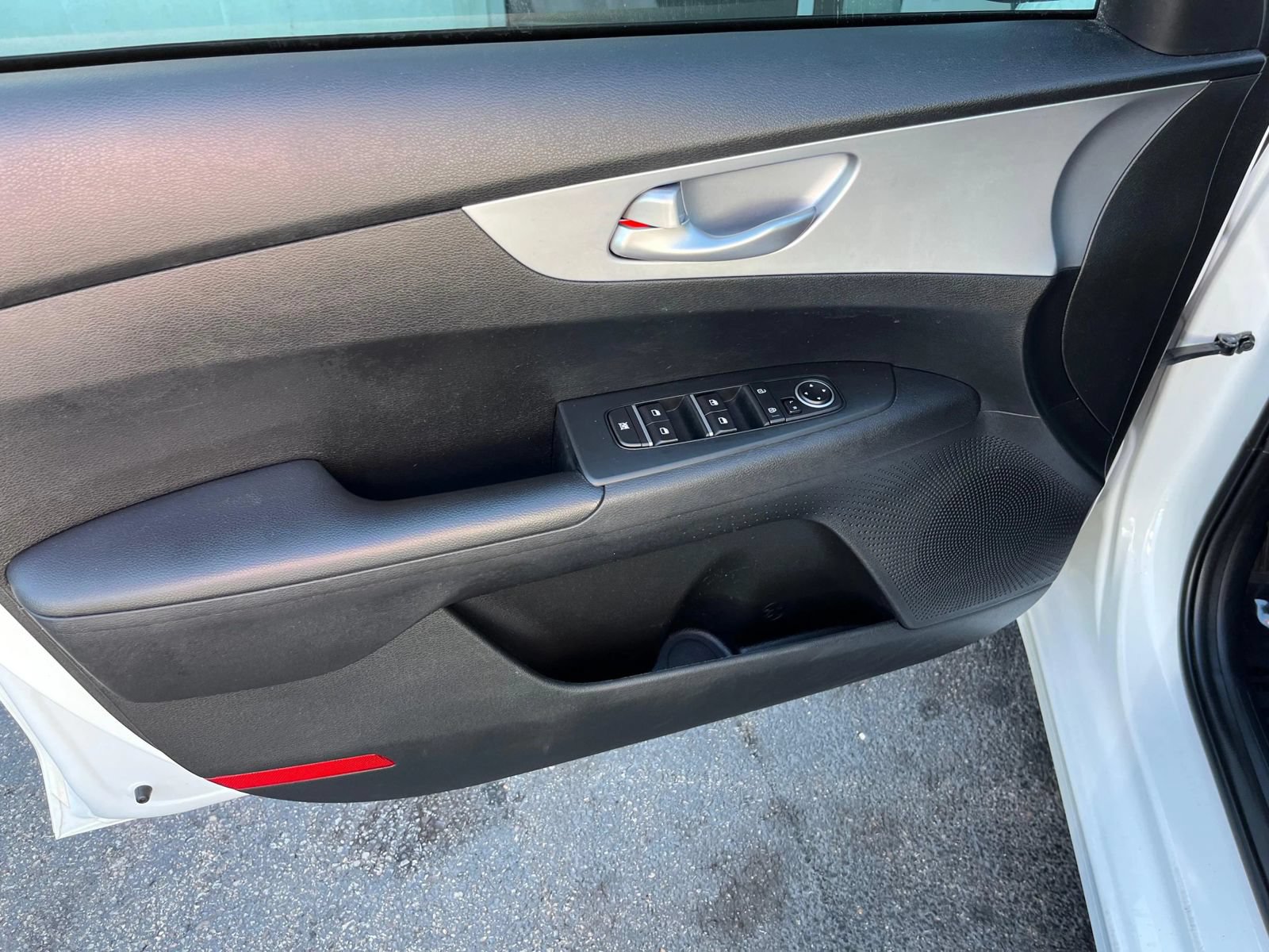 Used 2023 Kia Forte LXS w/ LXS Technology Package FWD image 43