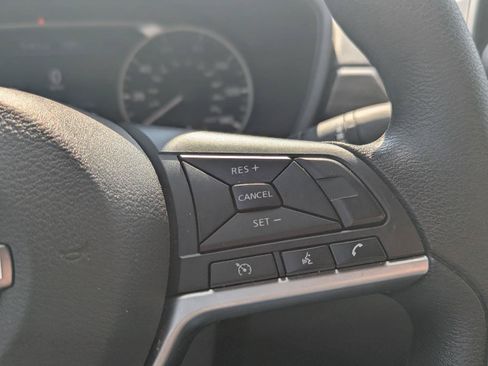 Used 2023 Nissan Altima 2.5 SV AWD/4WD image 24