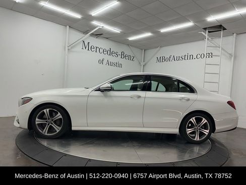 Used 2020 Mercedes-Benz E 350 Sedan image 4
