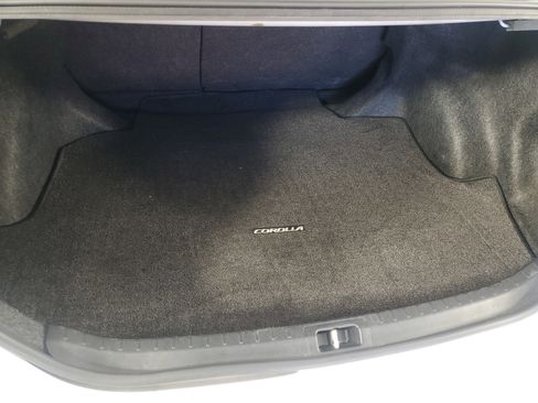 Used 2015 Toyota Corolla LE image 30