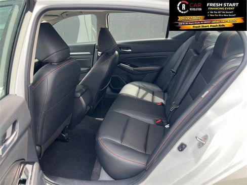 Used 2025 Nissan Altima 2.5 SR image 26