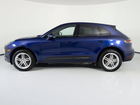 Certified 2026 Porsche Macan AWD/4WD image 2