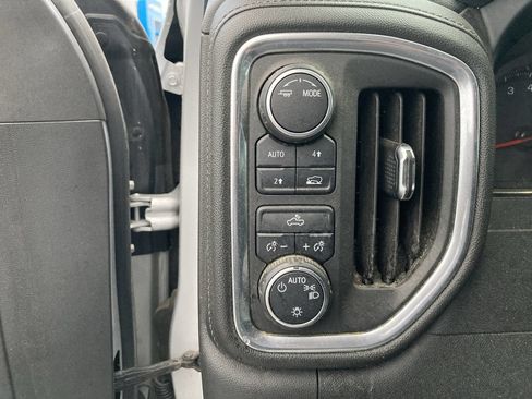 Used 2020 Chevrolet Silverado 1500 LT w/ Fleet Comfort Package AWD/4WD image 13
