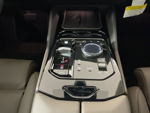 Certified 2025 BMW 530i w/ Premium Package RWD image 12