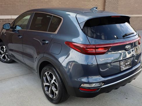 Used 2022 Kia Sportage LX image 10