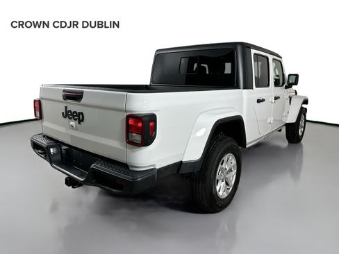 Used 2023 Jeep Gladiator Sport AWD/4WD image 5