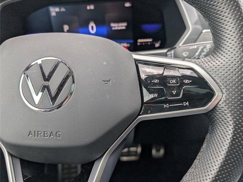 Used 2023 Volkswagen Tiguan SE R-Line AWD/4WD image 24