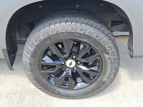 Used 2021 Chevrolet Silverado 1500 LT w/ Texas Edition Plus AWD/4WD image 8