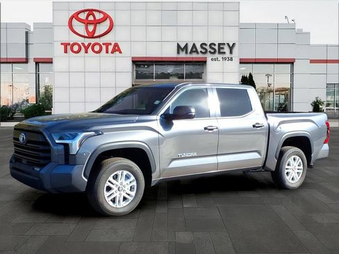 Used 2025 Toyota Tundra SR5 w/ SR5 Convenience Package image 7
