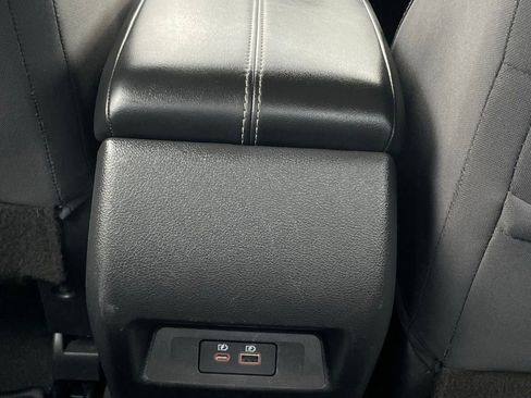 Used 2024 Nissan Altima 2.5 SV FWD image 25