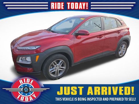 Used 2021 Hyundai Kona SE image 1