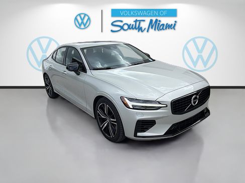 Used 2022 Volvo S60 T8 R-Design Expression w/ Advanced Package AWD/4WD image 1