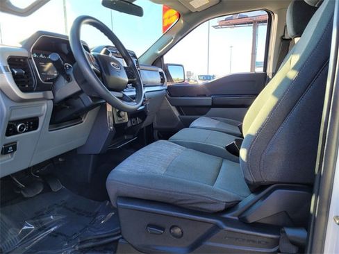 Used 2023 Ford F150 XLT image 4