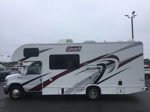 Used 2022 Ford E-350 and Econoline 350 Super Duty w/ Motorhome Prep Package RWD image 2