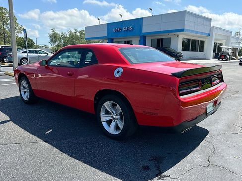 Used 2023 Dodge Challenger SXT RWD image 7