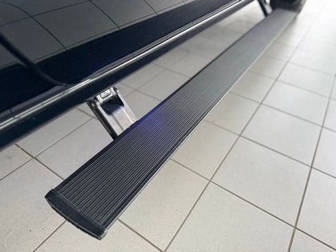 Used 2020 Chevrolet Silverado 1500 LTZ w/ LTZ Premium Package image 37