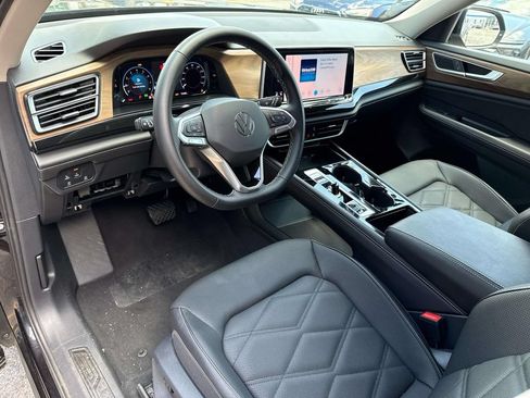 Used 2026 Volkswagen Atlas SE AWD/4WD image 19