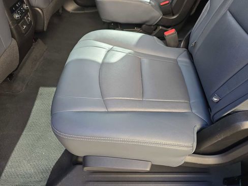 Used 2019 Buick Enclave Premium w/ Experience Buick Package image 17