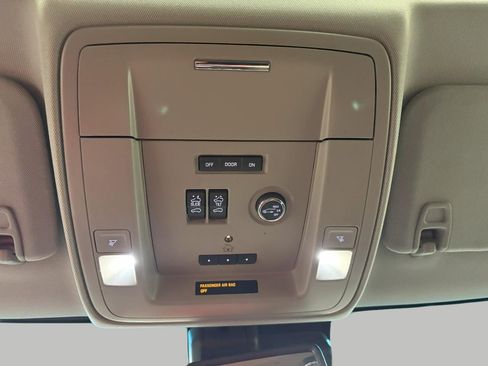 Used 2016 GMC Yukon SLT w/ Open Road Package image 19