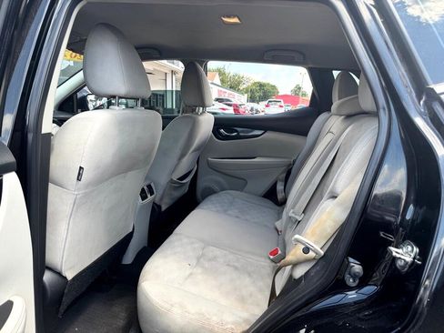 Used 2020 Nissan Rogue Sport SV image 6