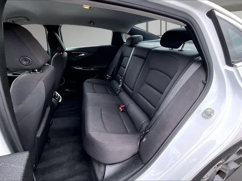 Used 2022 Chevrolet Malibu LT FWD image 23