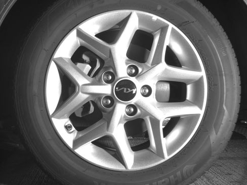 Used 2025 Kia Soul LX w/ LX Technology Package image 12