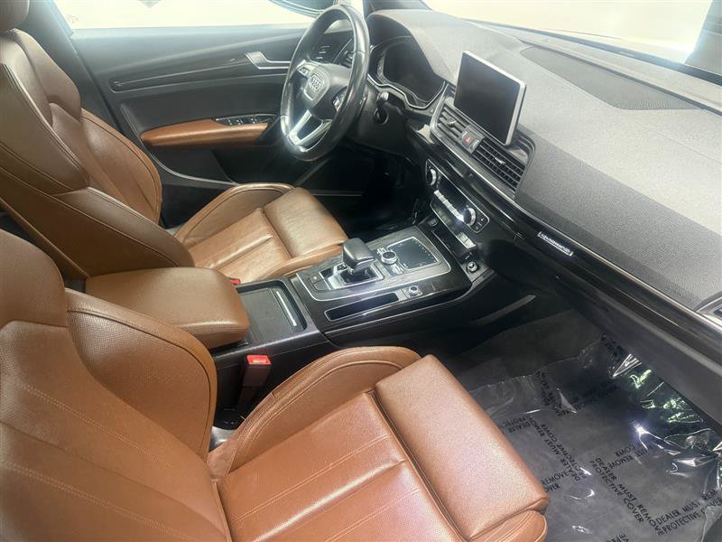 Used 2019 Audi Q5 2.0T Premium Plus w/ Premium Plus Package AWD/4WD image 8