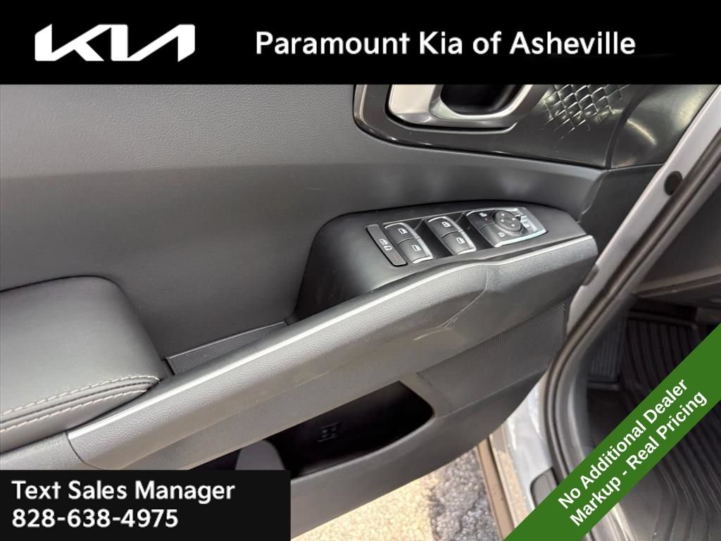 New 2026 Kia Sorento S AWD/4WD image 24