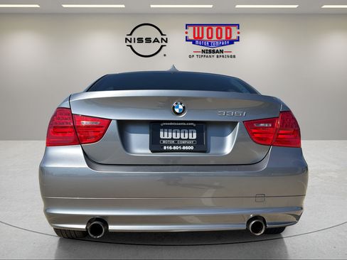 Used 2010 BMW 335i xDrive Sedan AWD/4WD image 3