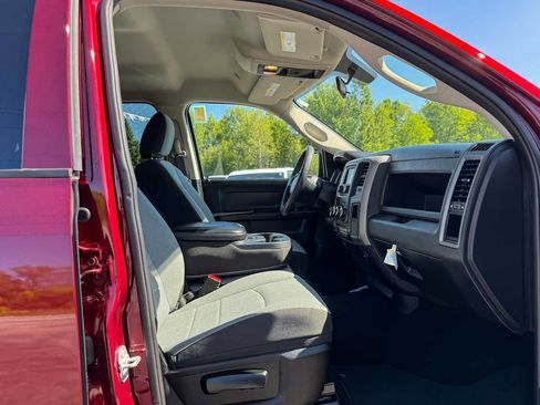 Certified 2024 RAM 1500 Tradesman w/ Tradesman SXT Package AWD/4WD image 9