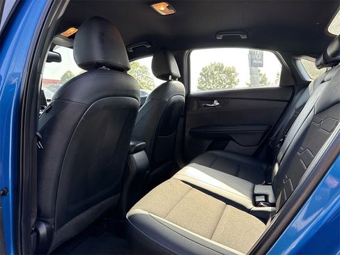 Used 2022 Kia Forte GT-Line image 12