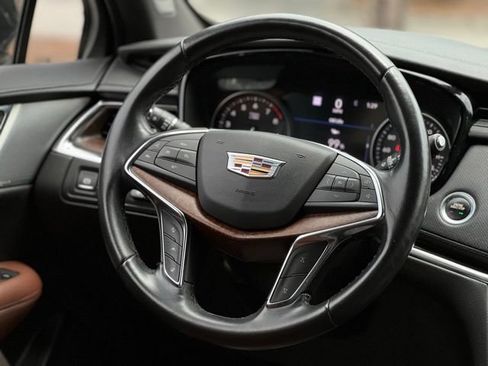 Used 2020 Cadillac XT5 Premium Luxury FWD image 30