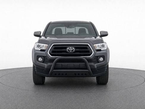 Used 2021 Toyota Tacoma SR5 RWD image 7