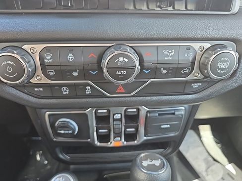 New 2025 Jeep Wrangler Sport S image 29