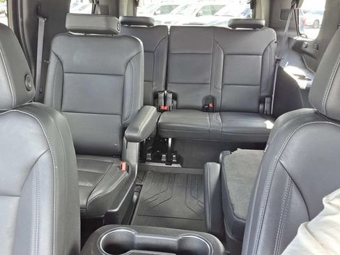 Used 2023 Chevrolet Tahoe LT w/ Luxury Package AWD/4WD image 20