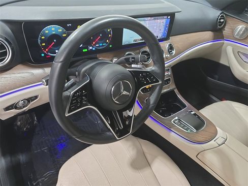 Used 2021 Mercedes-Benz E 450 4MATIC Sedan image 16