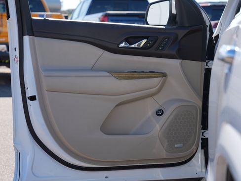 Used 2019 GMC Acadia Denali FWD image 14