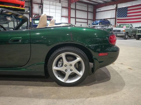 Used 2002 MAZDA MX-5 Miata LS RWD image 5
