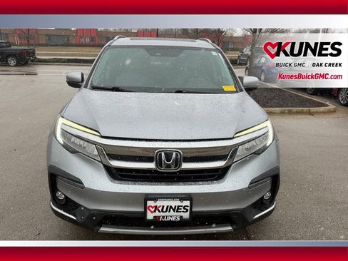 Used 2019 Honda Pilot Touring image 3
